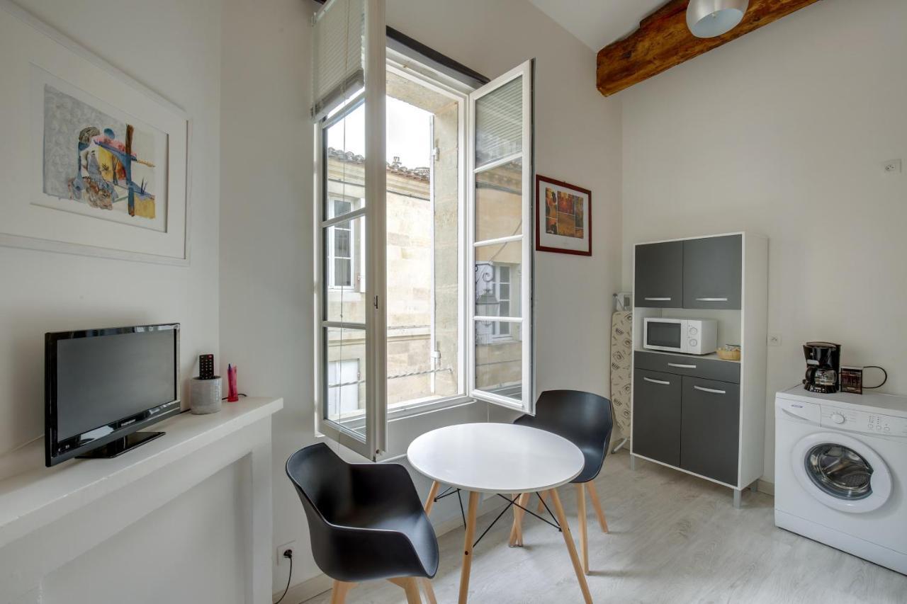 Logis Andraud Studios Saint-Emilion Bagian luar foto