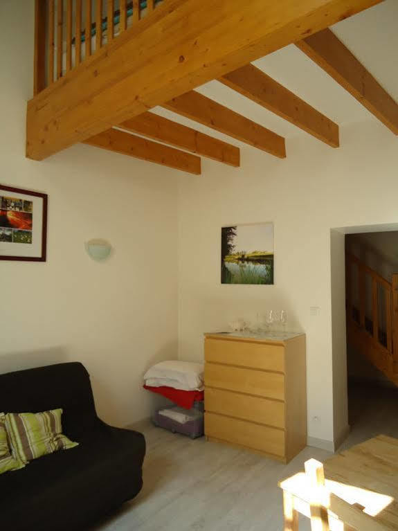Logis Andraud Studios Saint-Emilion Bagian luar foto